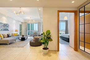 Maison Privee - Exclusive Apt with Seafront Views over Palm Jumeirah