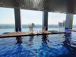 Executive Azure Next to New World Hotel