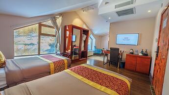 Resort World Terelj Hotel