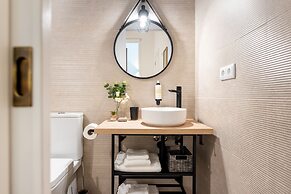 Feel Discovery Homes in Douro