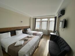 Deta Port Hotel