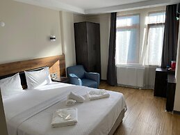 Deta Port Hotel