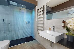 BHotel