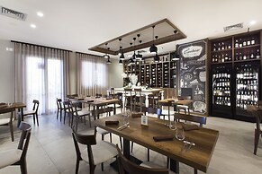 BHotel