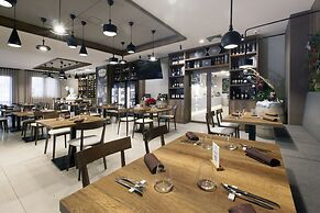 BHotel