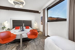 BHotel