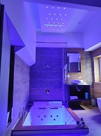 Twin Towers Naples Luxury