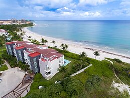 Stunning Ocean Front By Condo Boutique
