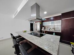 Stunning Ocean Front By Condo Boutique