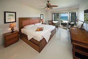 Stunning Ocean Front By Condo Boutique