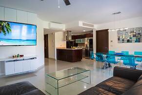 Stunning Ocean Front By Condo Boutique