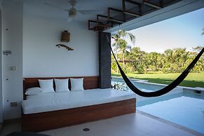 Stunning Ocean Front By Condo Boutique