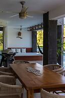 Stunning Ocean Front By Condo Boutique
