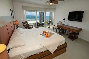 Stunning Ocean Front By Condo Boutique