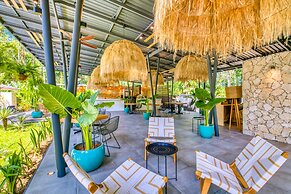 Exōtico Beach Hotel