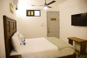 Hostal Marina Samana