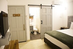 Hostal Marina Samana