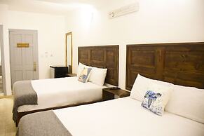 Hostal Marina Samana