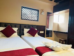 Hotel Lotus Grand