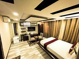 Hotel Lotus Grand