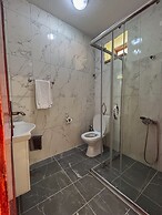Ozgur Family House