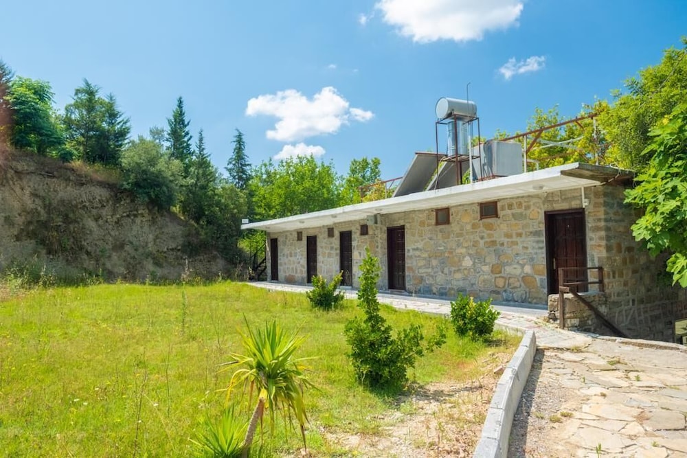 Ozgur Family House