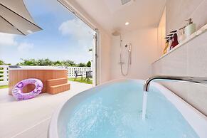 Crystal Villa Bayside