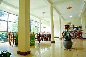 Lakefront Hotel Entebbe