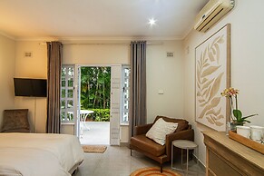 Shelbourne Boutique Lodge