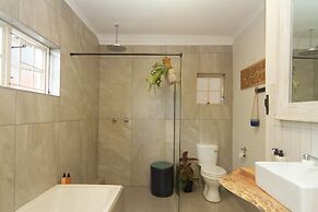 Shelbourne Boutique Lodge