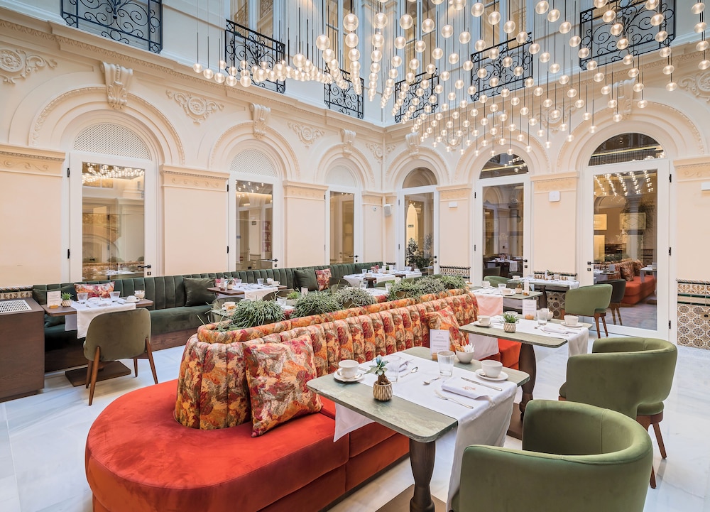 Palacio Gran Vía, Royal Hideaway hotel