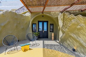 Canyon Santorini