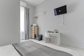 Voyager House