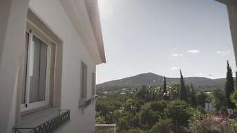 Vila Milreu Guesthouse