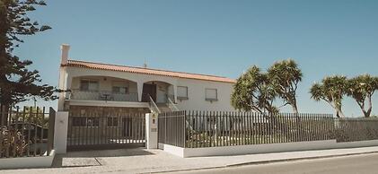 Vila Milreu Guesthouse