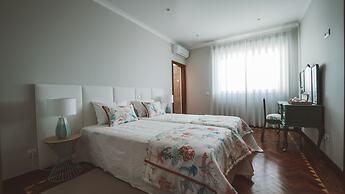 Vila Milreu Guesthouse