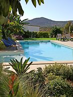 Vila Milreu Guesthouse