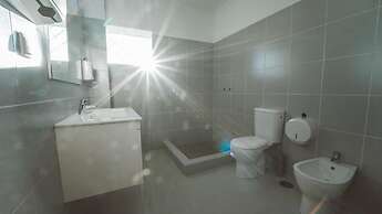 Vila Milreu Guesthouse
