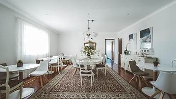 Vila Milreu Guesthouse