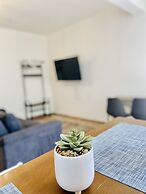 Pelicanos Apartments