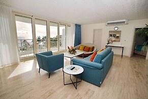 Royal Islander Resort La Plage