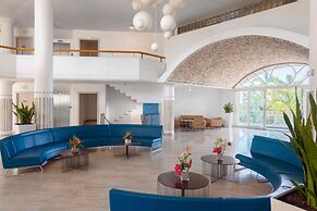 Royal Islander Resort La Plage