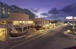 Royal Islander Resort La Plage
