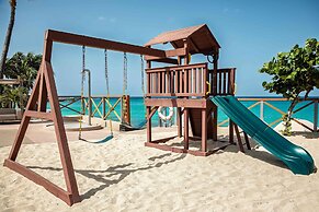 Royal Islander Resort La Plage