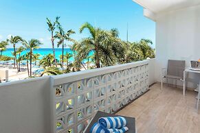 Royal Islander Resort La Plage