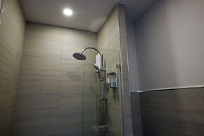 Double J Hotel