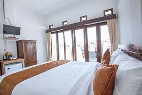 Kaylas Hill Resort