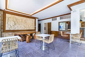 Wyh Hotel