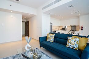 Tanin - Breathtaking Panoramic Canal Views From Balcony
