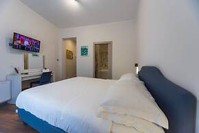 Serena Palace Superior Rooms